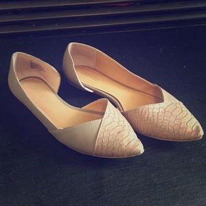 Nine West Pointy Toe Flats